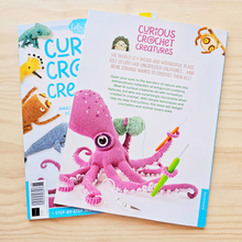 Load image into Gallery viewer, Bookazine - Cruious Crochet Creatures