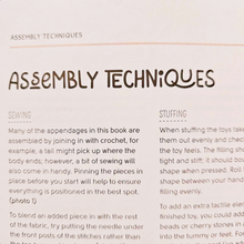 Load image into Gallery viewer, Bookazine - Cruious Crochet Creatures