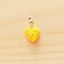 Load image into Gallery viewer, Stitch Markers - Yarn Heart