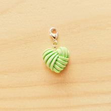 Load image into Gallery viewer, Stitch Markers - Yarn Heart