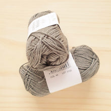 Load image into Gallery viewer, Patons - Cotton Blend 8 Ply