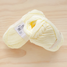 Load image into Gallery viewer, Sirdar Snuggly 4ply