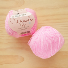 Load image into Gallery viewer, Panda - Miracle 4ply