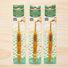 Load image into Gallery viewer, Clover Soft Touch Crochet Hooks