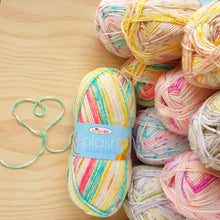 Load image into Gallery viewer, King Cole Splash DK