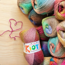 Load image into Gallery viewer, King Cole Riot DK