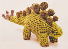 Load image into Gallery viewer, Bookazine - Create with Crochet - Soft Toys