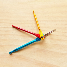 Load image into Gallery viewer, Crochet Hook Keyring
