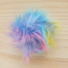 Load image into Gallery viewer, Furling Furry Pom Pom - Elastic
