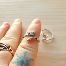 Load image into Gallery viewer, Yarn Guide Rings