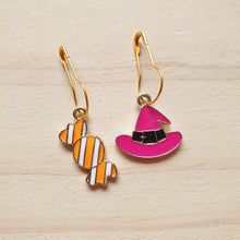 Load image into Gallery viewer, Stitch Markers - Halloween