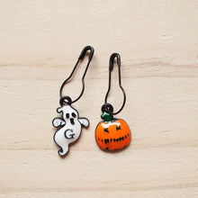 Load image into Gallery viewer, Stitch Markers - Halloween