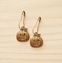 Load image into Gallery viewer, Stitch Markers - Halloween