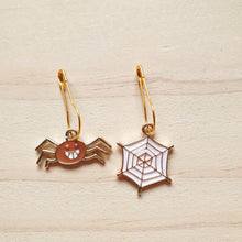 Load image into Gallery viewer, Stitch Markers - Halloween