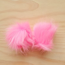 Load image into Gallery viewer, Faux Fur Pom Pom - Elastic 8cm