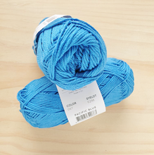 Load image into Gallery viewer, Yarn And Colours - Must Have