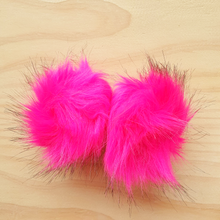 Load image into Gallery viewer, Faux Fur Pom Pom - Elastic 8cm