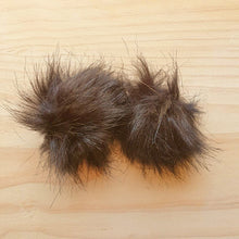 Load image into Gallery viewer, Faux Fur Pom Pom - Elastic 6cm