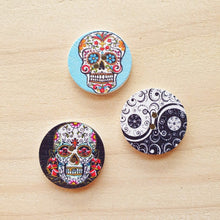 Load image into Gallery viewer, Buttons - Retro Wood Mixed