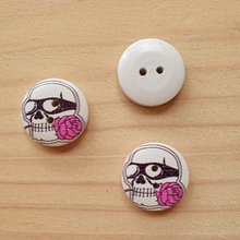 Load image into Gallery viewer, Buttons - Skulls