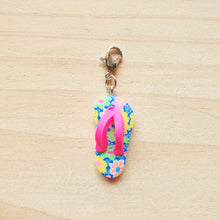 Load image into Gallery viewer, Stitch Markers - Summer Thongs