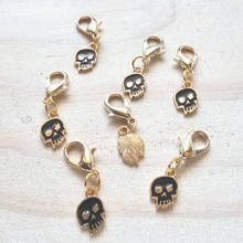 Load image into Gallery viewer, Stitch Markers - Fool's Gold

