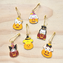 Load image into Gallery viewer, Stitch Markers - Pumpkin Friends

