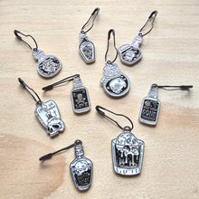Load image into Gallery viewer, Stitch Markers - Halloween
