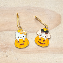 Load image into Gallery viewer, Stitch Markers - Pumpkin Friends
