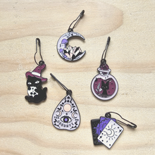 Load image into Gallery viewer, Stitch Markers - Halloween
