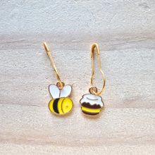 Load image into Gallery viewer, Stitch Markers - Honey &amp; the Bee
