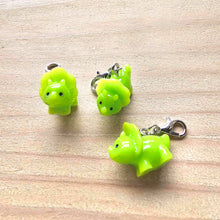 Load image into Gallery viewer, Stitch Markers - Mini Resin Animals
