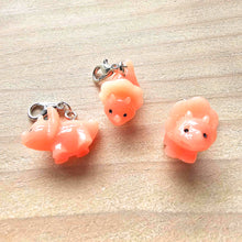 Load image into Gallery viewer, Stitch Markers - Mini Resin Animals
