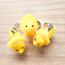 Load image into Gallery viewer, Stitch Markers - Mini Resin Animals
