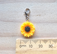 Load image into Gallery viewer, Stitch Markers - Sunflowers
