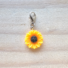 Load image into Gallery viewer, Stitch Markers - Sunflowers
