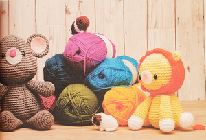 Bookazine - Create with Crochet - Soft Toys