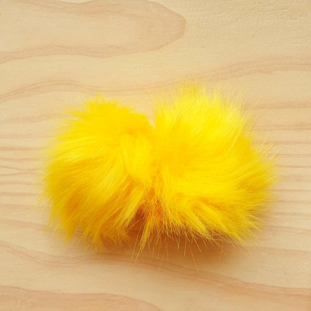 Faux Fur Pom Pom - Elastic 8cm